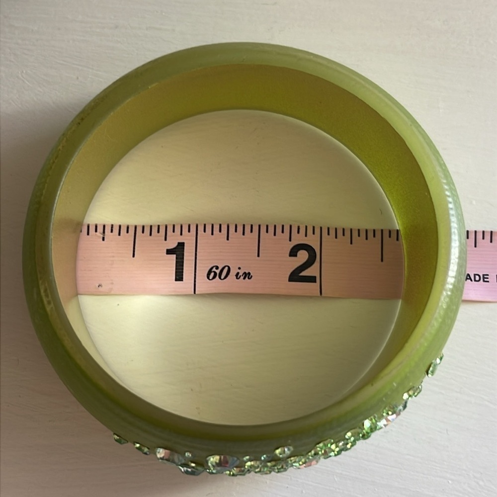 Textured Green Lucite Crystal Embellished Chunky Statement Bangle - Picture 6 of 6